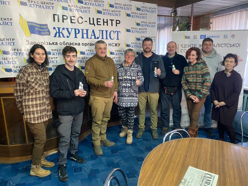 «Вражає ваша незламність»: американський благодійник Джерад Малоун зустрівся в коворкінгу Запорізького ЦЖС з журналістами 8