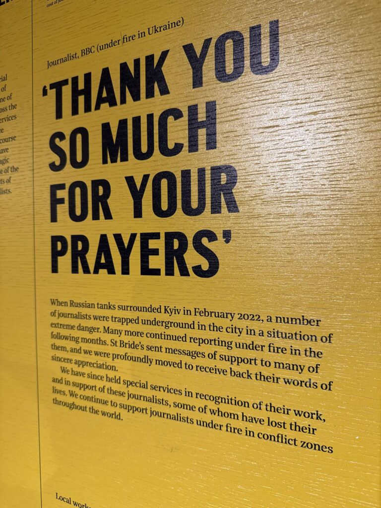 За українських воєнкорів моляться в «журналістській» церкві в Лондоні 3