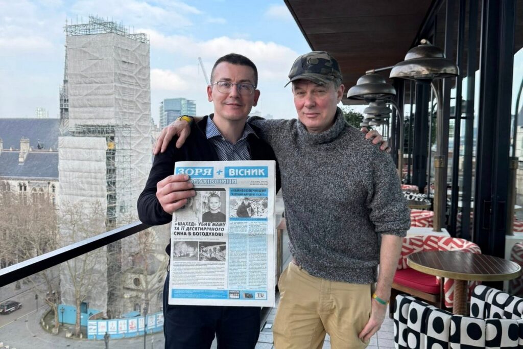 Борис Джонсон у захваті від роботи редактора української фронтової газети «Зоря» 2