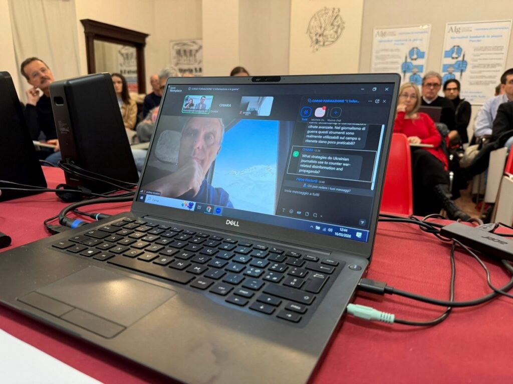 «Українські журналісти — це люди, які ніколи не здаються»: у Мілані відкрили фотовиставку НСЖУ 2