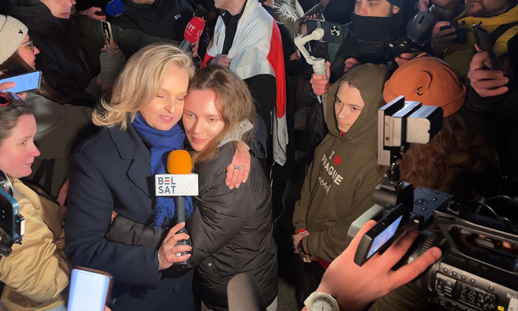 Білоруський режим випустив на свободу кількох ув’язнених журналістів (оновлено)