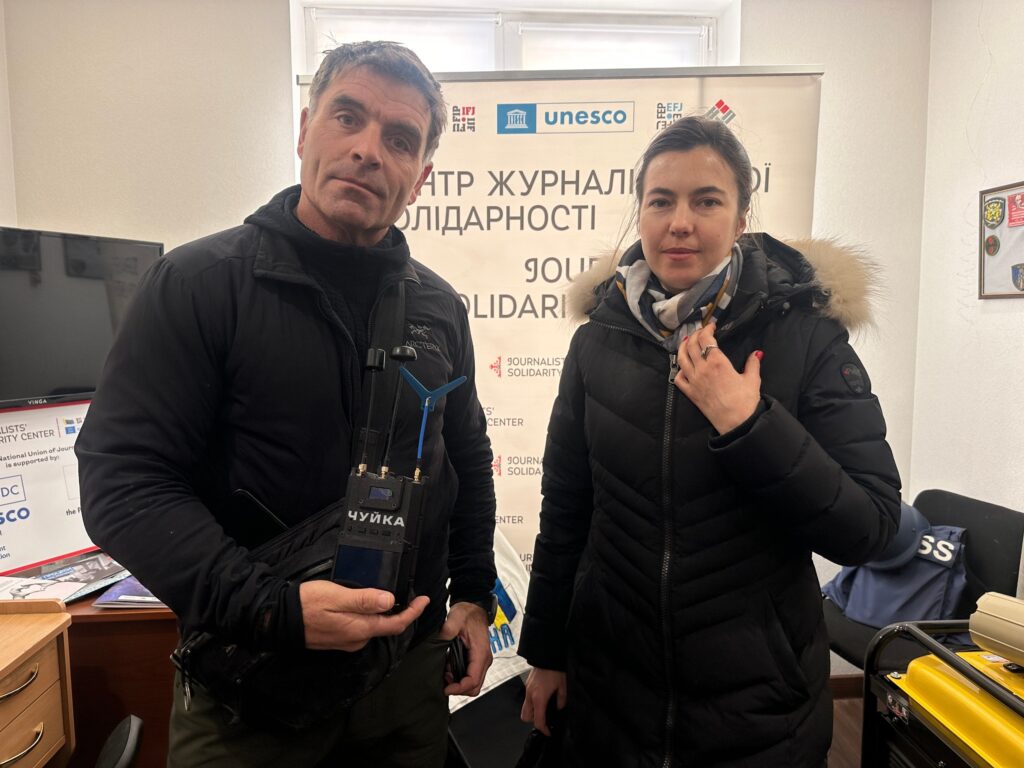 Захисного спорядження вже недостатньо: німецькі журналісти взяли «Чуйку» в Харківському ЦЖС