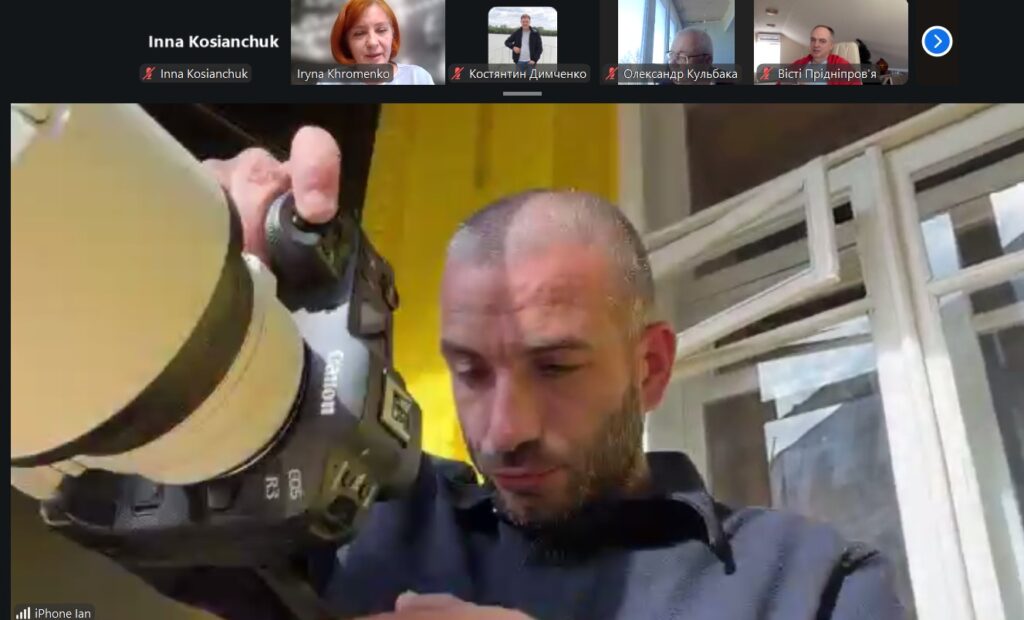 Смартфон як інструмент репортера: майстер-клас Яна Доброносова про професійну зйомку 1