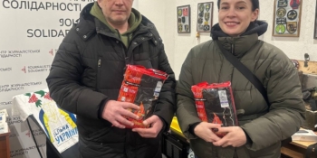 Підтримка у важливих деталях: харківські медійники отримали комплекти термоодягу