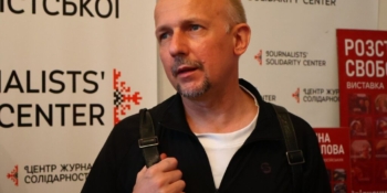 «Світло їх лякає»: журналіст Дмитро Хилюк про 3,5 роки в російському пеклі та силу міжнародного розголосу