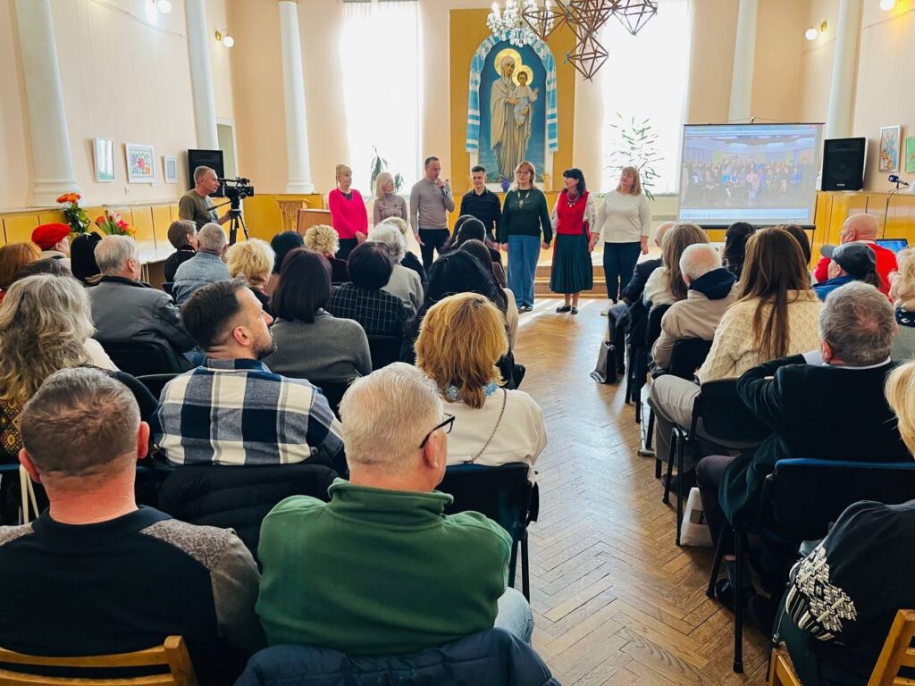 Збереження національної ідентичності: до 20-річчя програми «Невичерпне джерело» Івано-Франківського обласного телебачення «Галичина» 20 Збереження національної ідентичності: до 20-річчя програми «Невичерпне джерело» Івано-Франківського обласного телебачення «Галичина» 3