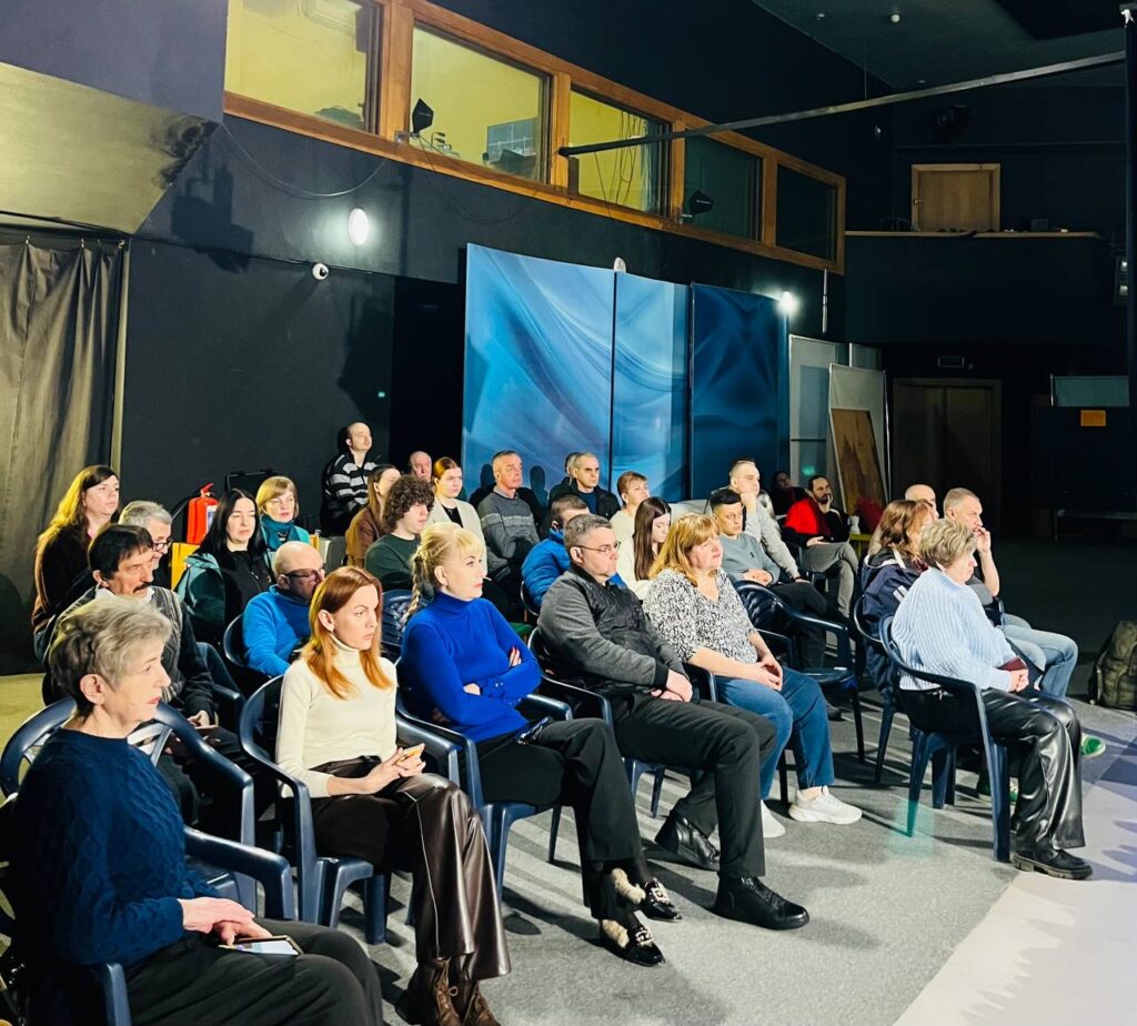 Як діяти у критичних ситуаціях та зберегти життя: Івано-Франківський ЦЖС організував тренінг для прикарпатських медійників 23 Як діяти у критичних ситуаціях та зберегти життя: Івано-Франківський ЦЖС організував тренінг для прикарпатських медійників 6