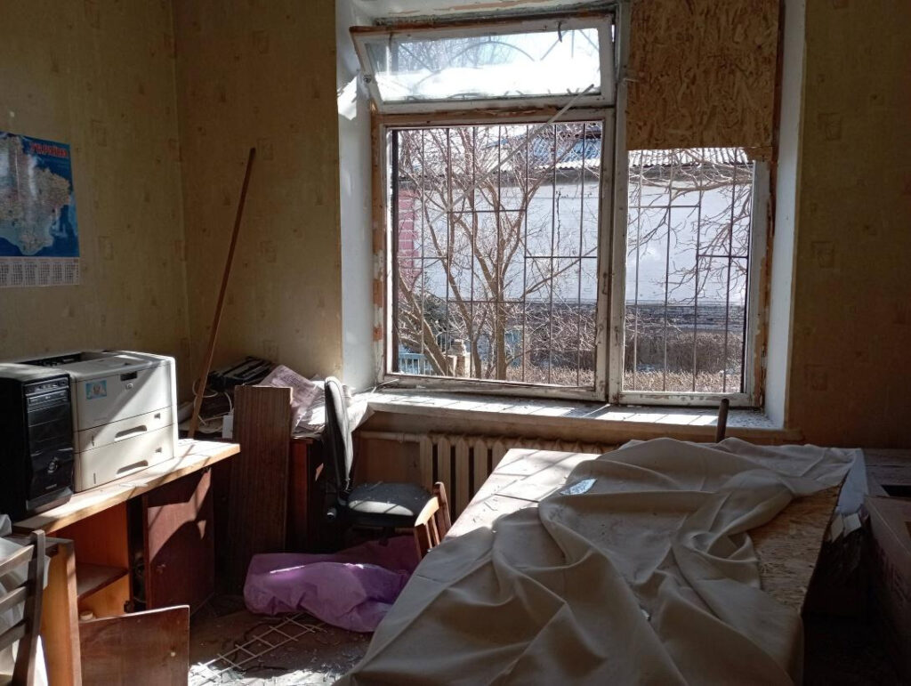 «Поки виходить газета – громада живе»: фронтові редактори про те, навіщо доправляти друковане слово під дронами 4