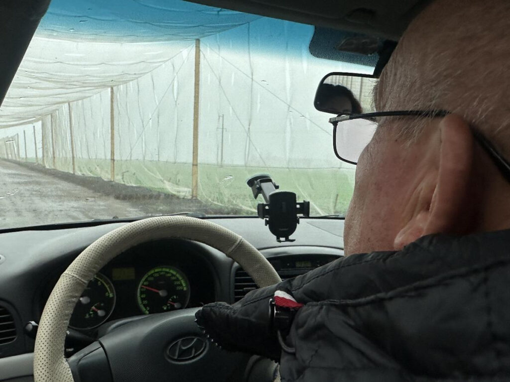 «Поки виходить газета – громада живе»: фронтові редактори про те, навіщо доправляти друковане слово під дронами 1