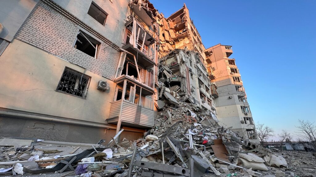 «Ми готові створювати життя на руїнах»: історія херсонської журналістки Олени Гнітецької 7