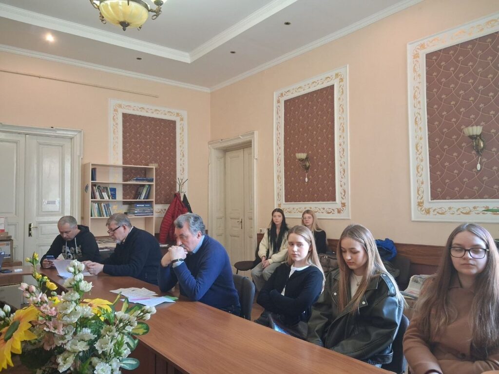 Як Україна відстоює правду у глобальному просторі: дискусія львівських медійників 19 Як Україна відстоює правду у глобальному просторі: дискусія львівських медійників 2