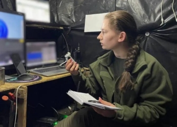 Контужена, витягувала побратима з-під завалів: на Херсонщині поранено колишню журналістку з Київщини
