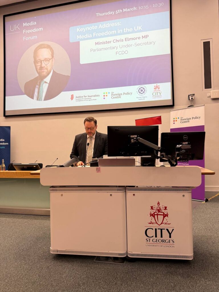 «Якщо незалежна журналістика виживе у війні – виживе й правда», – Сергій Томіленко на форумі свободи медіа у Лондоні 6