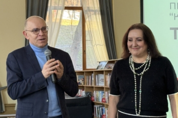 «Книга–  це розкіш, бо дає крила»: у Києві презентують твори переможниці «Коронації слова» Тетяни Редько