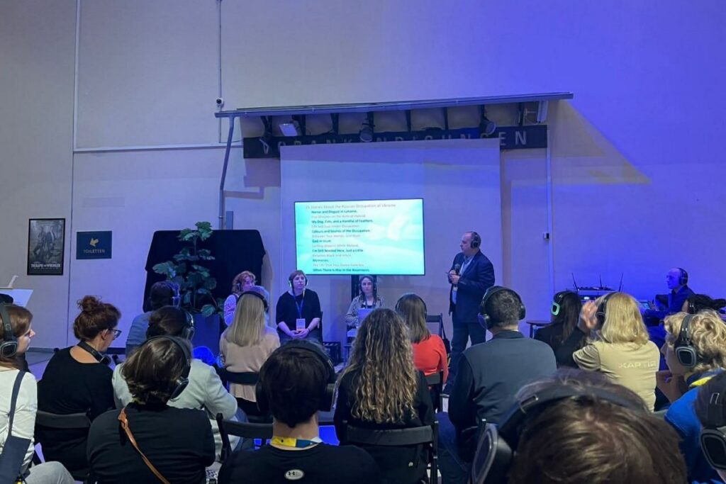 «Німецький журналіст заплакав після моєї промови», — медійниця з Херсона презентувала книгу з історією життя в російській окупації 4