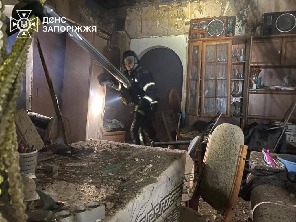 Росіяни влучили у житло журналіста, а нині — воїна Артема Лагутенка