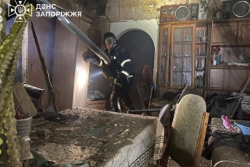 Росіяни влучили у житло журналіста, а нині — воїна Артема Лагутенка