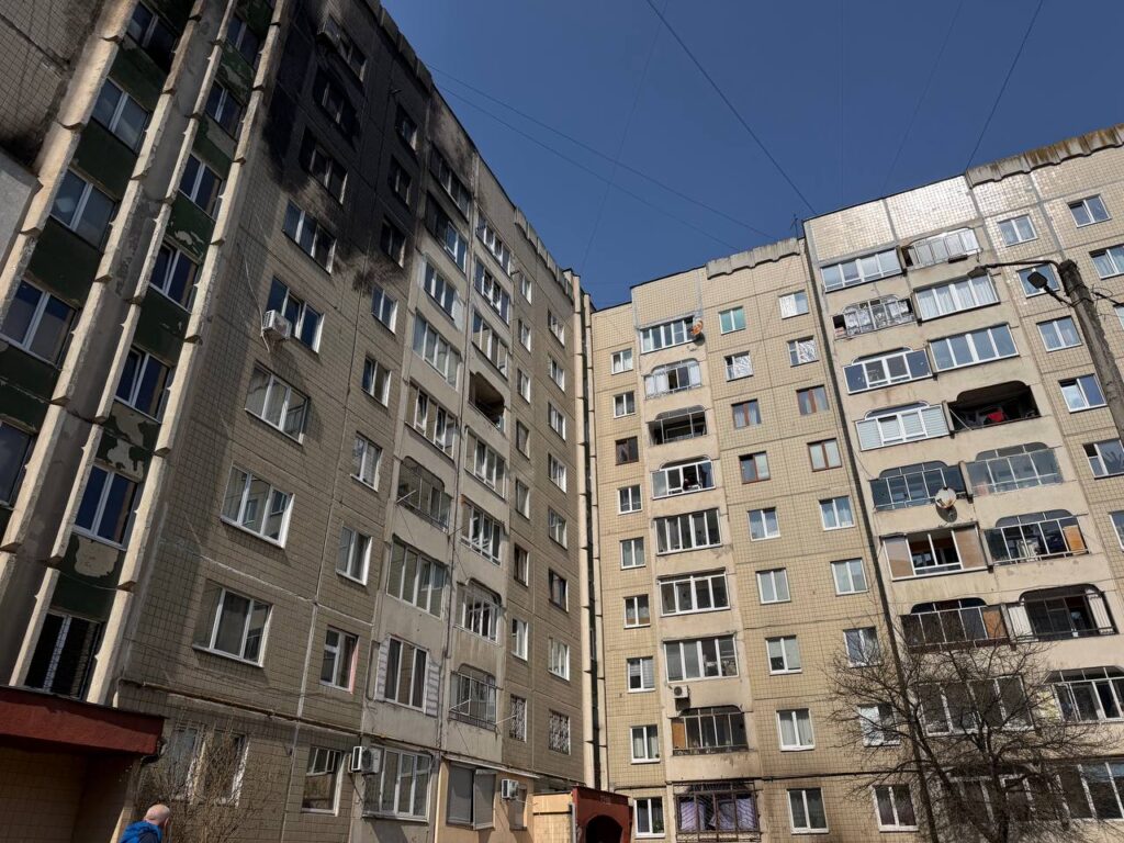 Після вибуху прибігла додому — і тут прилетіло вдруге: медійниця зі Льовова розповіла про атаку дронів 17 Після вибуху прибігла додому — і тут прилетіло вдруге: медійниця зі Льовова розповіла про атаку дронів