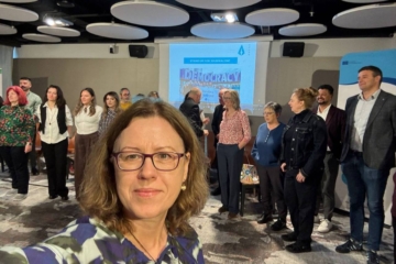 «Молодь не йде в журналістику». В Подгориці обговорюють кризу залучення до медіаспілок