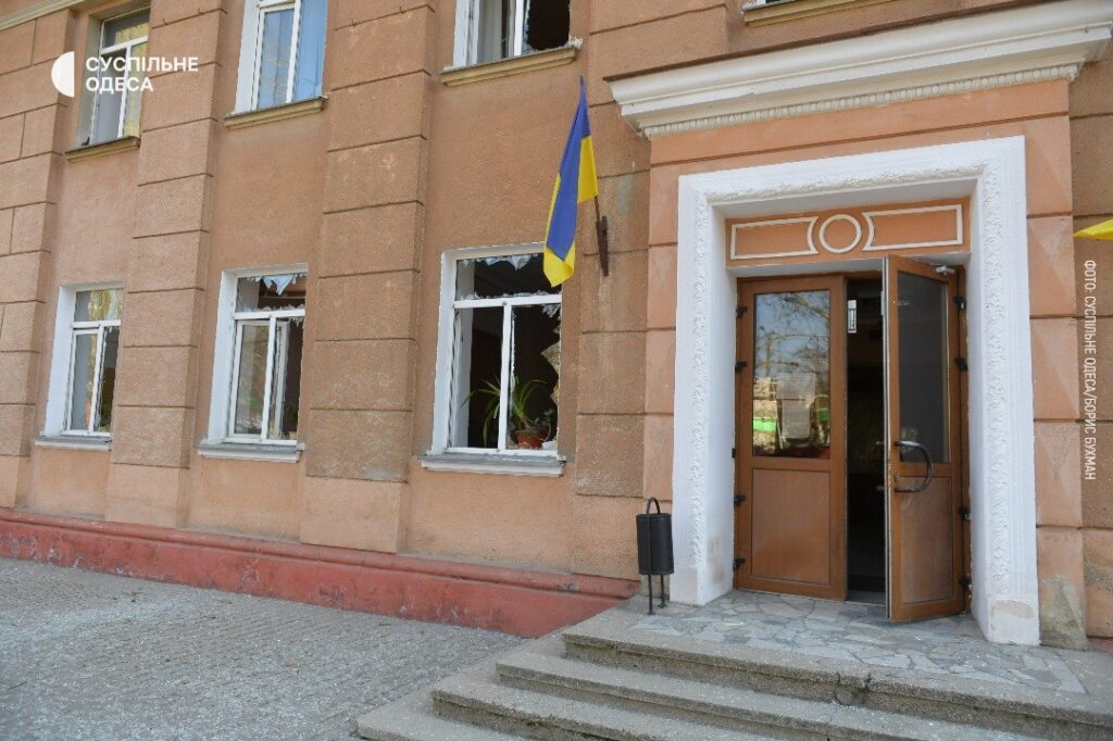 Постраждали будівлі з величезною історією, а не просто офіси: у Суспільному Одеса розповіли про деталі російського обстрілу 2