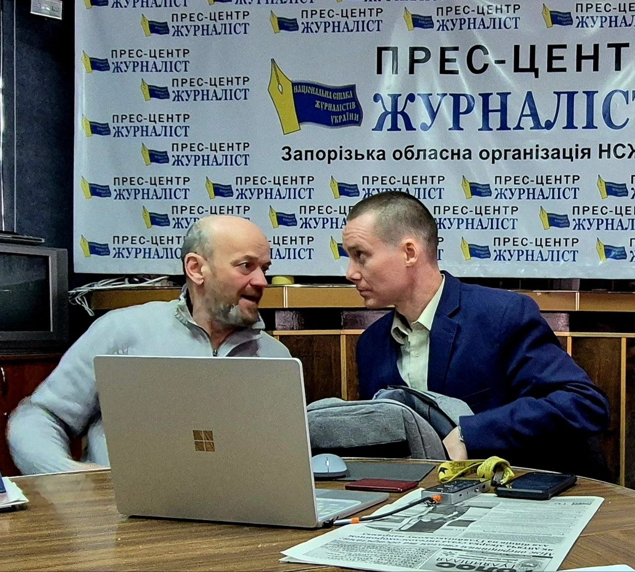 «Декларації без відповідальності»: запорізькі журналісти розкритикували «гарантії» нового закону про медіа 17 «Декларації без відповідальності»: запорізькі журналісти розкритикували «гарантії» нового закону про медіа