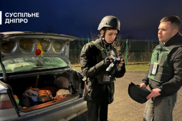 Вдалось уникнути FPV-дрона: спецтехніка врятувала журналістів «Суспільне Дніпро»