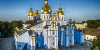 Прямі трансляції Великодніх богослужінь: де дивитися і слухати 19 Прямі трансляції Великодніх богослужінь: де дивитися і слухати