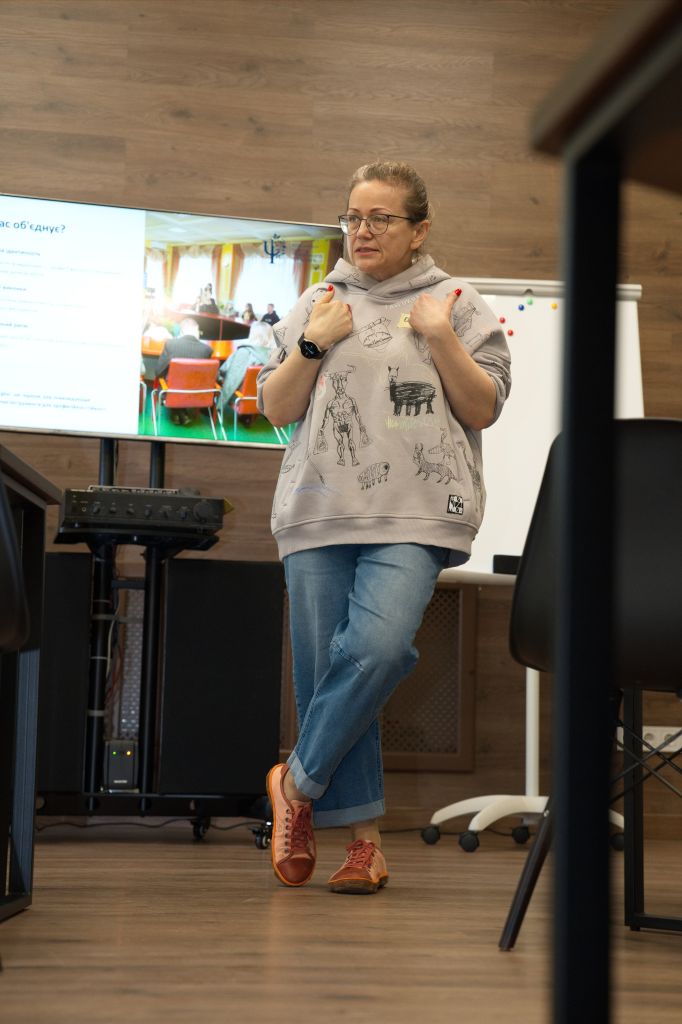 Не вигоріти на «інформаційній передовій»: у Сумах стартував психологічний тренінг 7