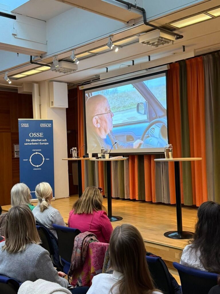 «Поки наші журналісти в полоні – ця тема має звучати голосно», - Сергій Томіленко на вечорі солідарності в Стокгольмі 8