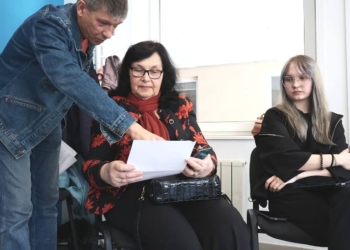 «Ми захищаємось не від людей, а від себе»: як навчитися керувати емоціями у спілкуванні 10 «Ми захищаємось не від людей, а від себе»: як навчитися керувати емоціями у спілкуванні