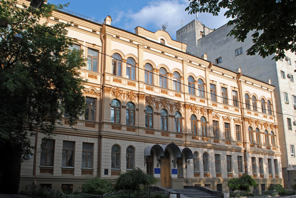 Мінкульт оголосив конкурс на створення спецвипусків газет для прифронтових і деокупованих територій
