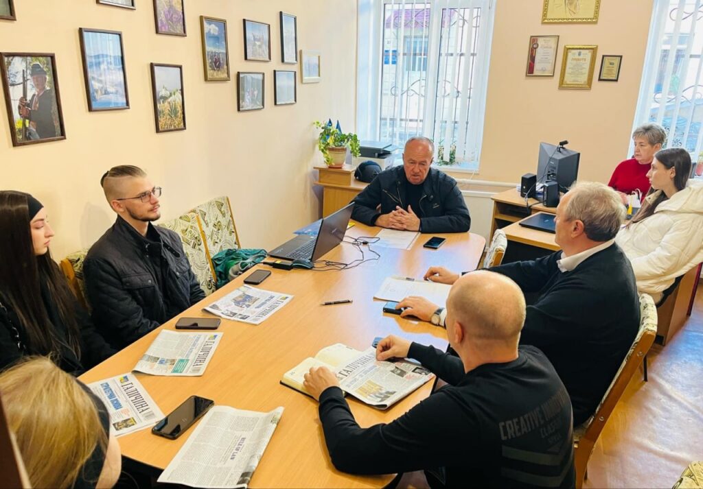 Головний редактор газети «Галичина» Василь Мороз: «Наша газета – мабуть, єдина у регіоні, де ще діє давній принцип співробітництва з читачами» 1