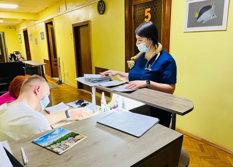 «Партнерство задля Перемоги»: за підтримки Івано-Франківського ЦЖС  чотирирічну дитину з України відправили на лікування в Італію