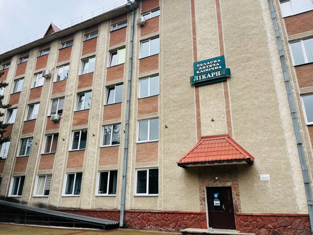 «Партнерство задля Перемоги»: за підтримки Івано-Франківського ЦЖС  чотирирічну дитину з України відправили на лікування в Італію 4