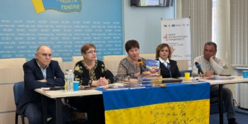 Волонтерство – це спосіб сказати «дякую» нашим захисникам: презентація книги «Волонтери» Ольги Фещенко