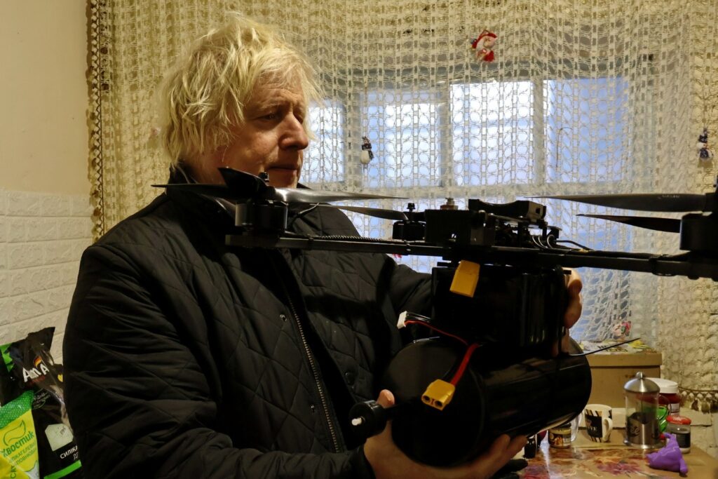 Борис Джонсон побував на передовій на Запорізькому напрямку та отримав примірник прифронтової газети «Зоря» 21 Борис Джонсон побував на передовій на Запорізькому напрямку та отримав примірник прифронтової газети «Зоря» 4