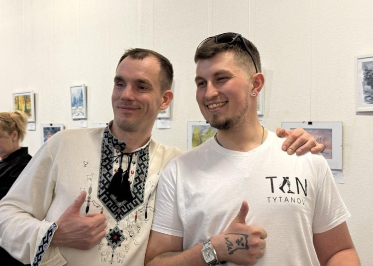 Відродження після темряви: виставка акварелей воєнкора Івана Любиша-Кірдея