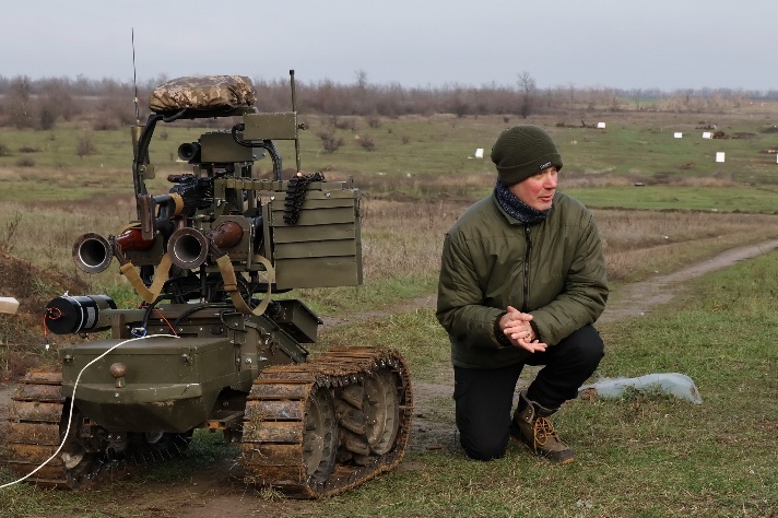 «Борис Джонсон попросився на передову». За лаштунками одного відрядження, або як пресофіцери 65-ої бригади організовували візит найвідомішого журналіста світу 9