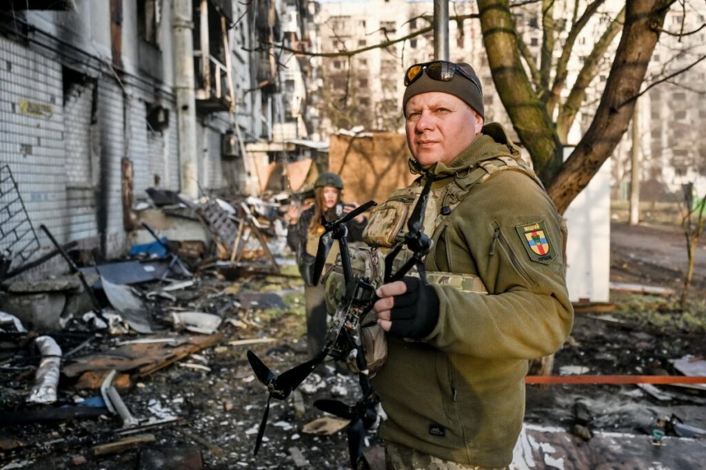 «Борис Джонсон попросився на передову». За лаштунками одного відрядження, або як пресофіцери 65-ої бригади організовували візит найвідомішого журналіста світу 16