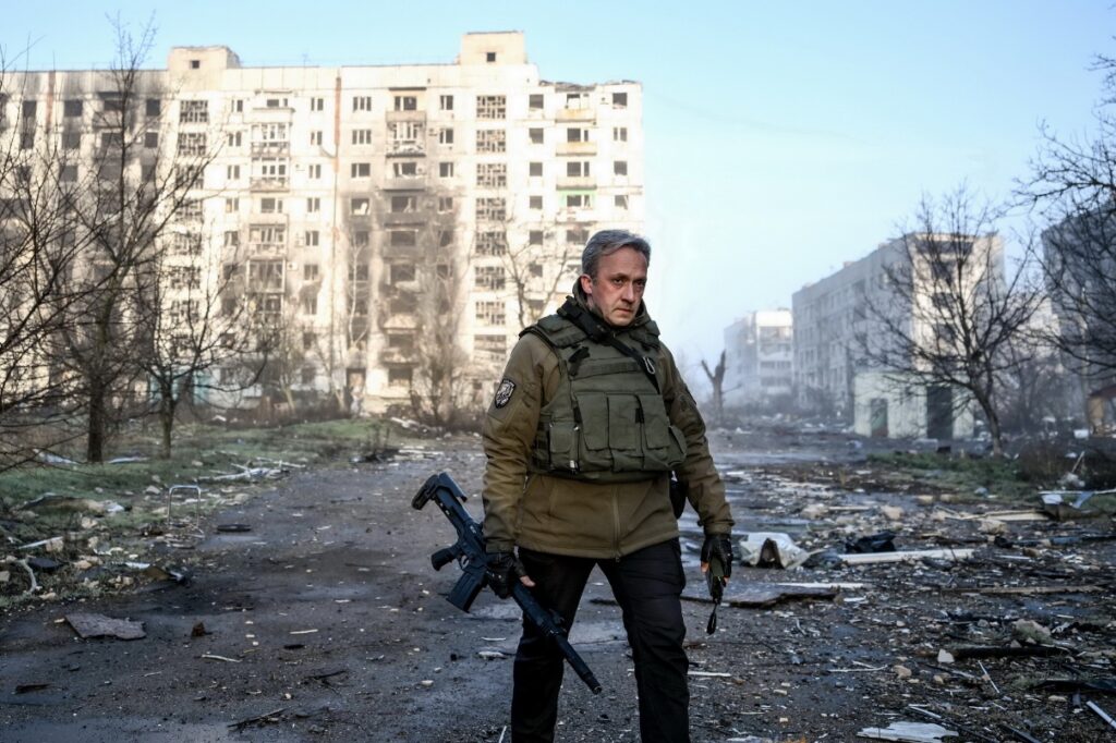 «Борис Джонсон попросився на передову». За лаштунками одного відрядження, або як пресофіцери 65-ої бригади організовували візит найвідомішого журналіста світу 17