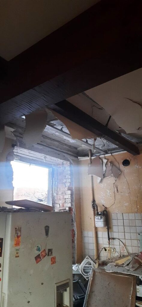 У Дніпрі внаслідок масованої атаки постраждало житло журналіста Владислава Малька 2