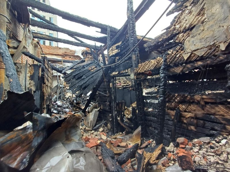 У Дніпрі внаслідок ворожої атаки згоріла квартира фотожурналіста Миколи Кошелєва: колеги закликають підтримати 2