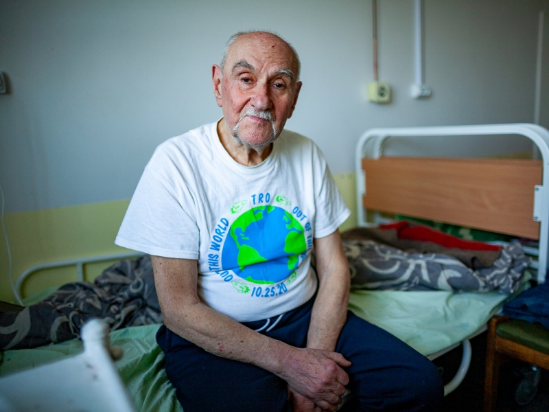 У Дніпрі внаслідок ворожої атаки згоріла квартира фотожурналіста Миколи Кошелєва: колеги закликають підтримати 3