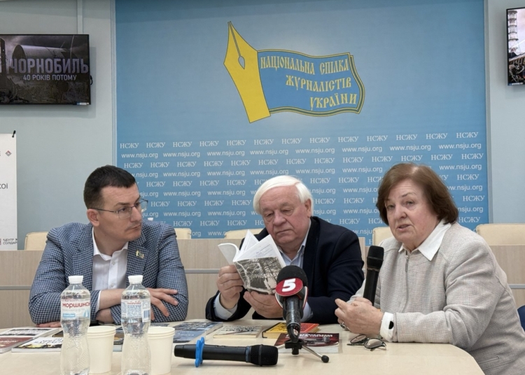 Пам’ять, яку фіксували об’єктиви: виставка фоторобіт до сорокових роковин Чорнобиля