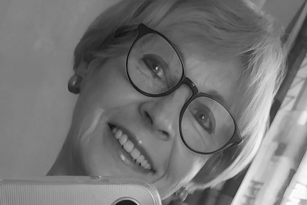 Пішла з життя телеведуча Людмила Клепакова — голос, який відкрив ефір «Студії 1+1»