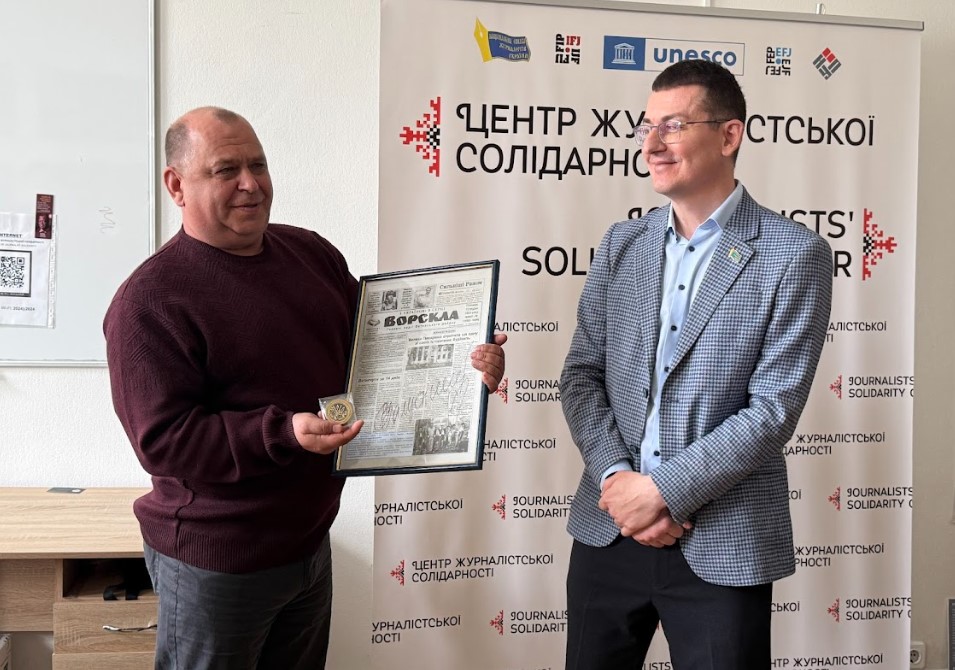 Подяка від «Залізного генерала»: прифронтові редактори отримали відзнаки від Валерія Залужного 21 Подяка від «Залізного генерала»: прифронтові редактори отримали відзнаки від Валерія Залужного 4