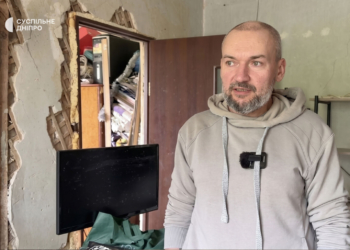Під час масованої російської атаки Дніпра пошкоджено квартиру оператора Суспільного