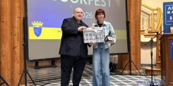 Журналістку Укрінформу Ольгу Звонарьову нагородили військовою премією Монтекатіні в Італії