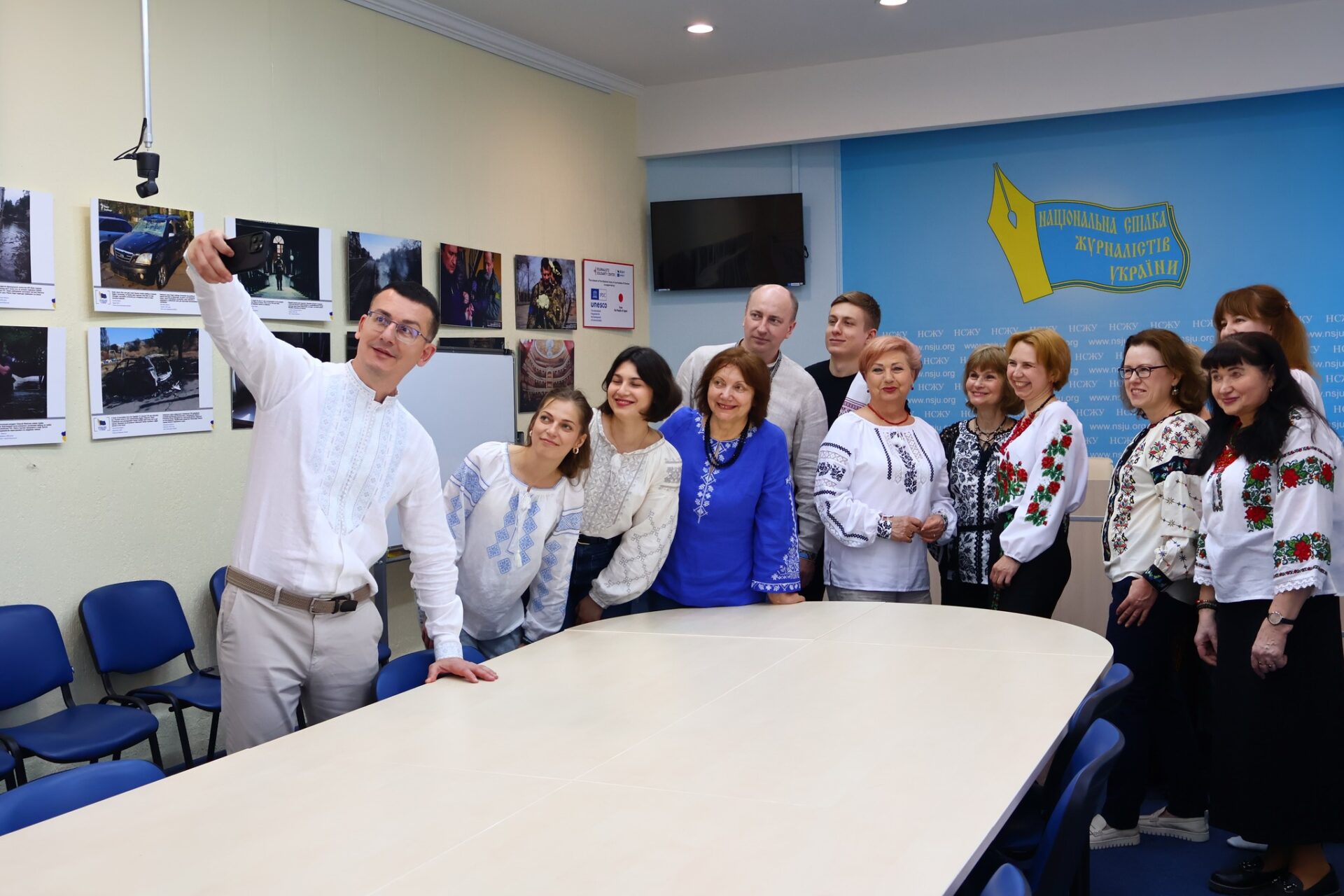 День вишиванки в НСЖУ: команда тримається у найважчі часи! 17 День вишиванки в НСЖУ: команда тримається у найважчі часи!