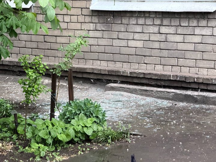 Армія РФ атакувала територію філії Суспільне Запоріжжя: пошкоджені будинки неподалік 2